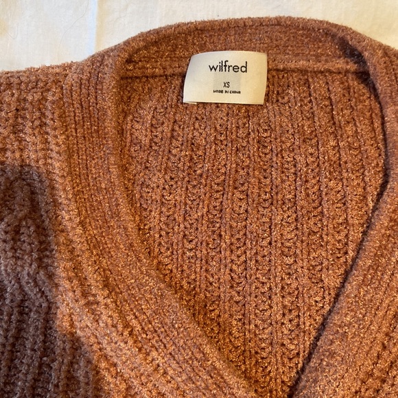 Aritzia Wilfred Cardigan - Picture 3 of 9